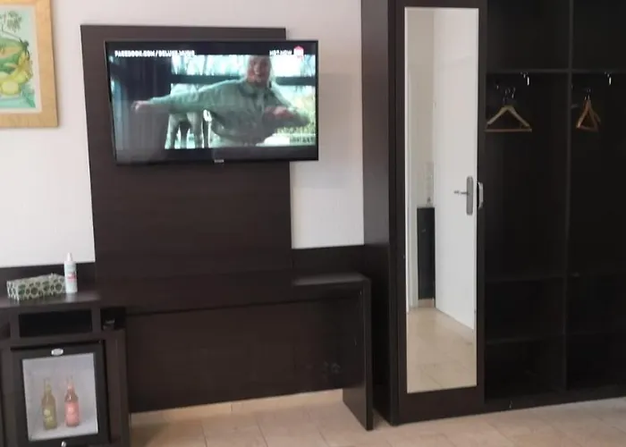 Hotel Fellini